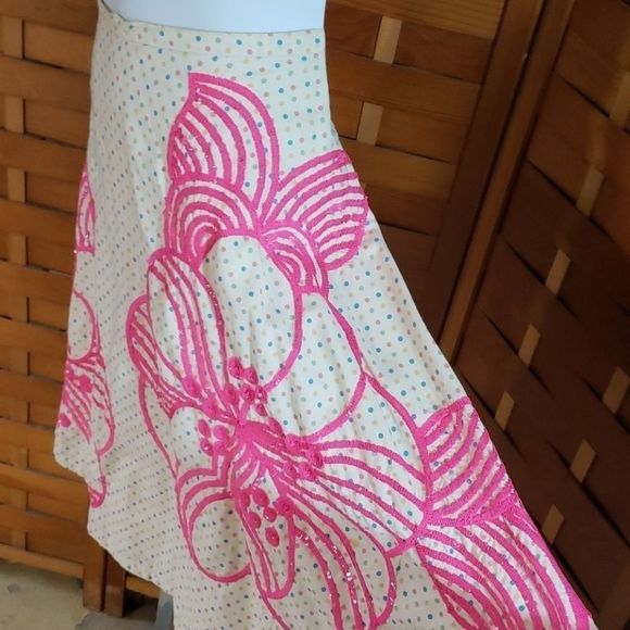 Adorable A symmetrical skirt - Picture 5 of 10